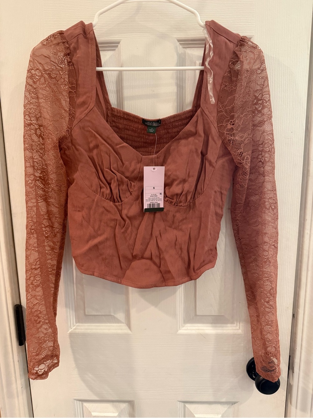 wild fable Dusty Rose Lace-Sleeve Crop Top